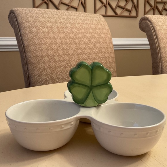 Hand Crafted Other - St Patrick’s Day 4-Leaf Clover Platter Decor 🍀